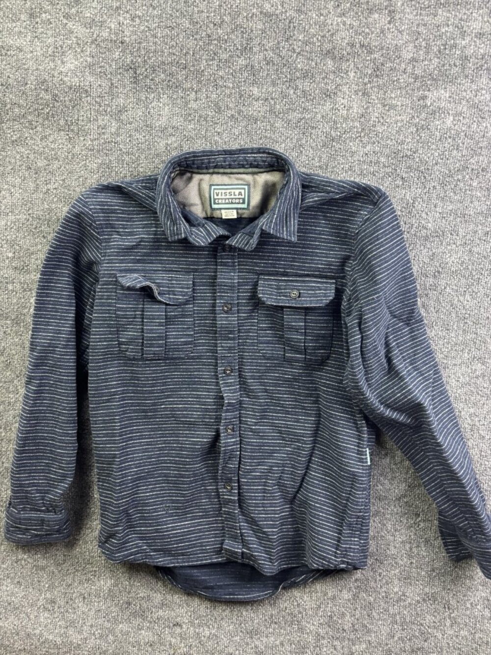 Vissla Shirt Mens Medium‎ Blue Stripe Corduroy Long Sleeve Button Front Casual